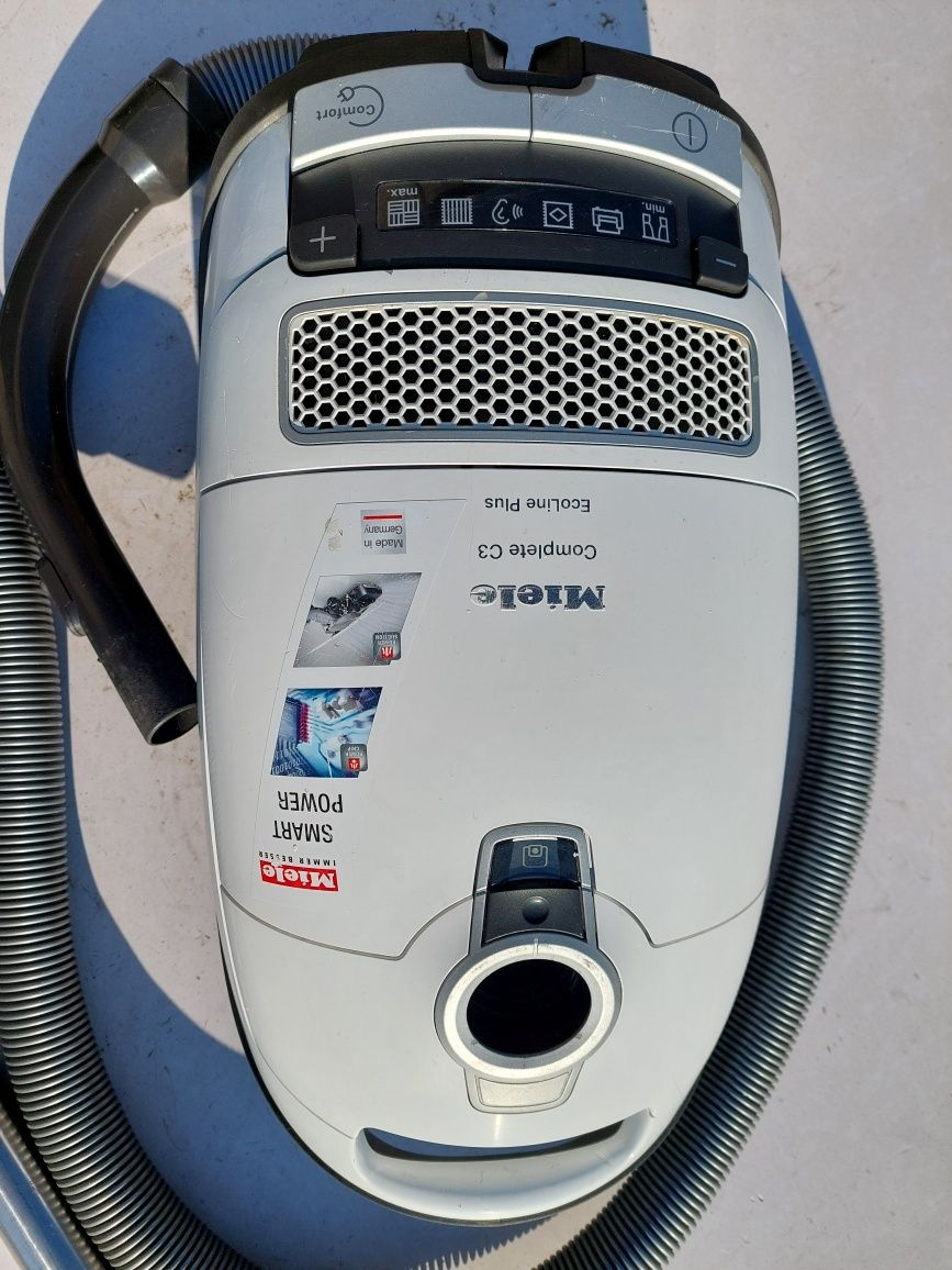 Odkurzacz miele c3
