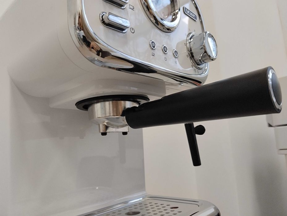 Ekspres ciśnieniowy Yoer 1100 W 15 bar + spieniacz do mleka