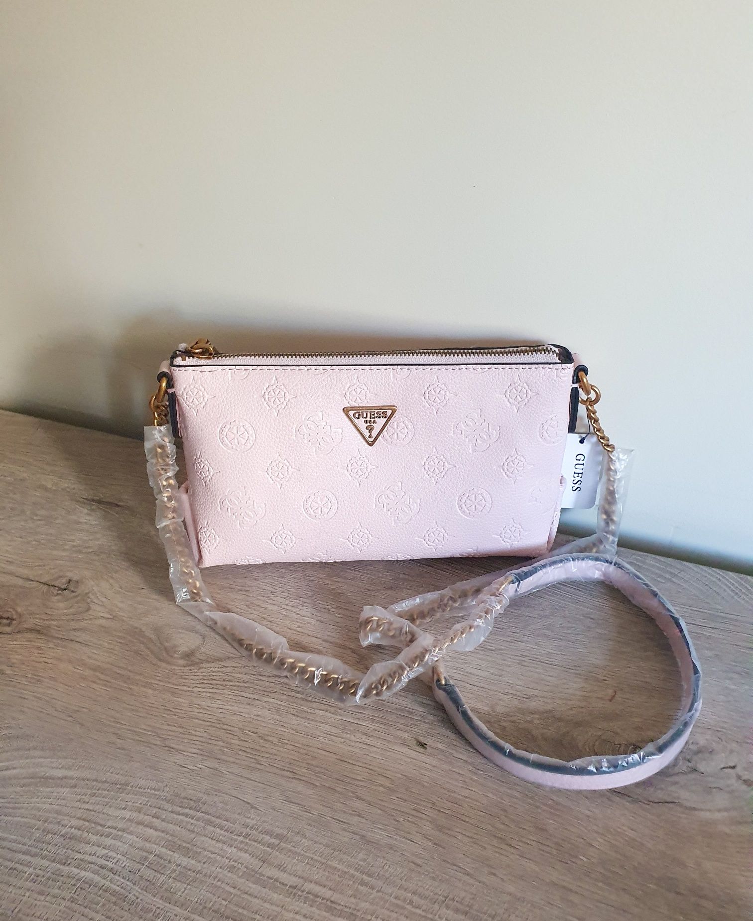 Torba torebka na ramię pudrowy róż GUESS HELAINA MINI CROSSBODY