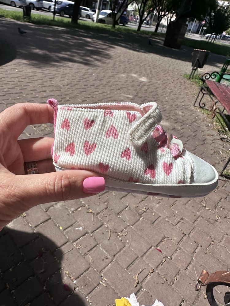 Пінетки на дівчинку