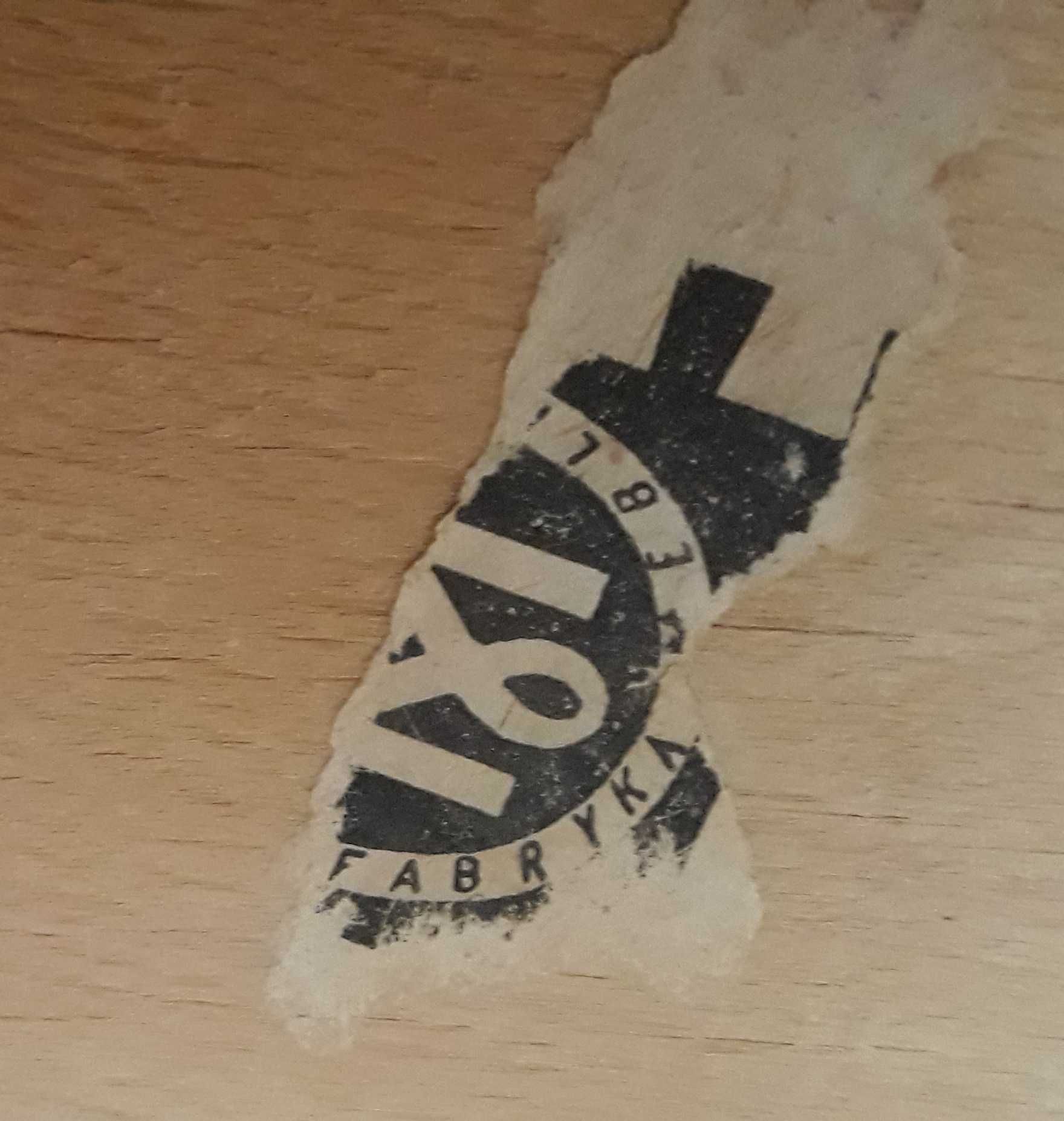 Krzesła Gościcino PRL tapicerowane zielone