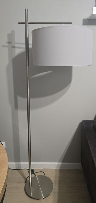Lampa podłogowa z abażurem