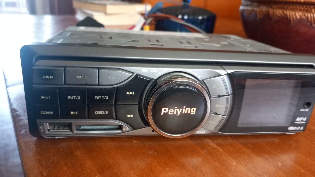 Radio samochodowe  peiying py-3118M4
