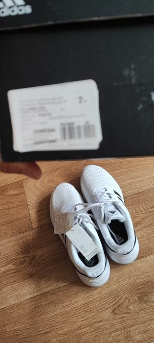 Кроссовки Adidas