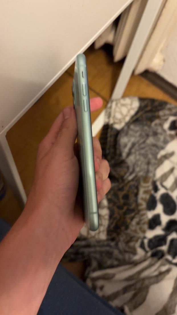 iPhone 11 stan dobry