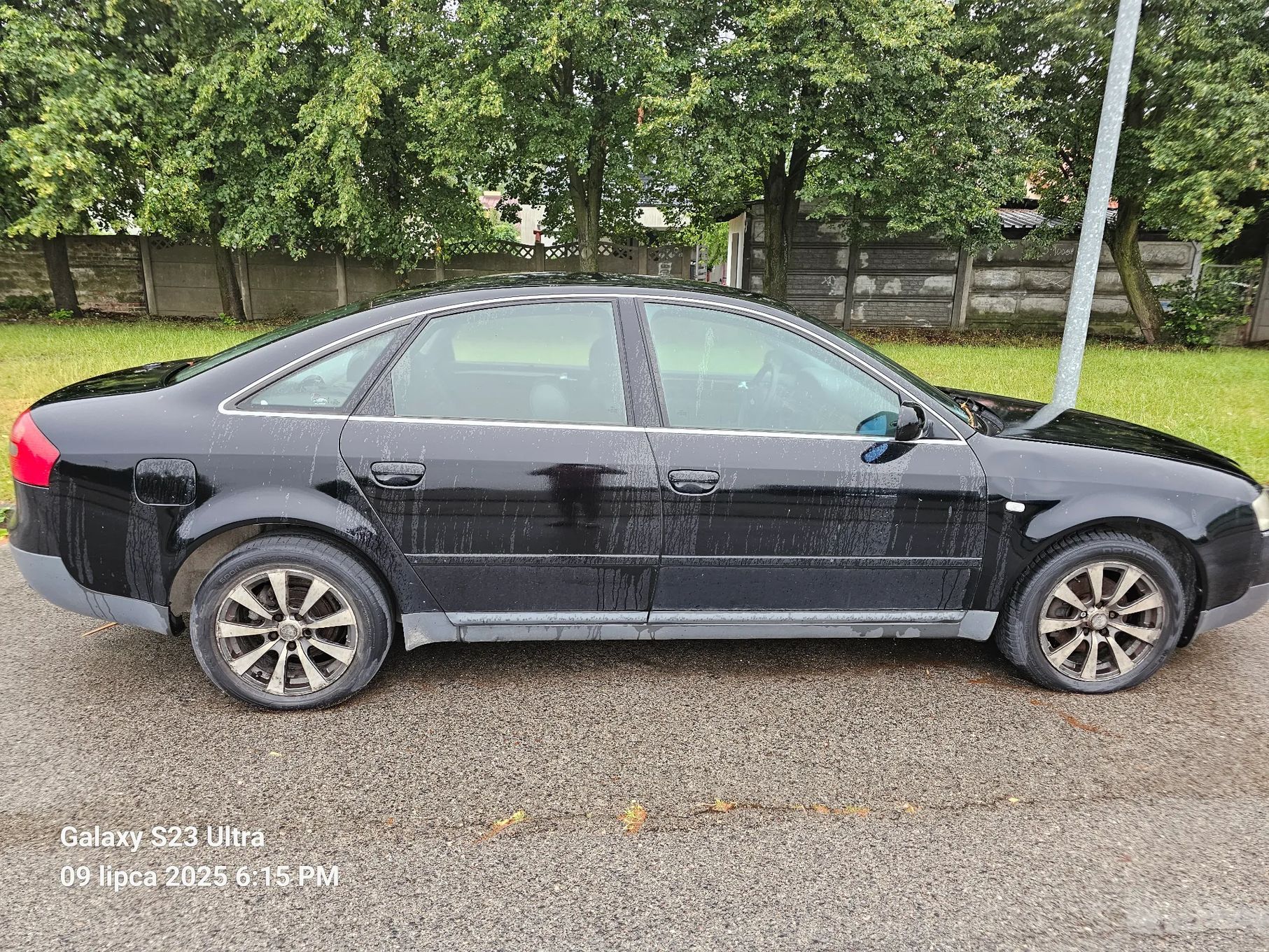 Audi A6 auto uszkodzone,