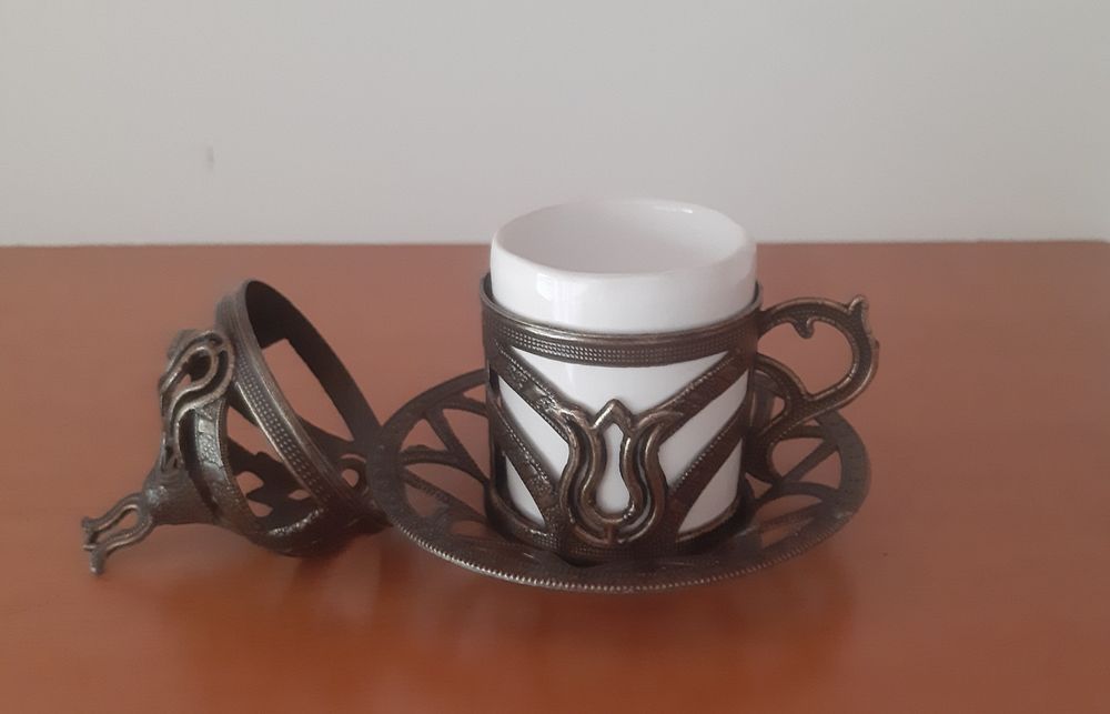 Conjunto chávenas  e pires de café turco