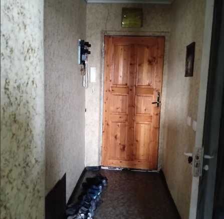 +Продам 1 ком. квартиру на Набережной  12500 дол.