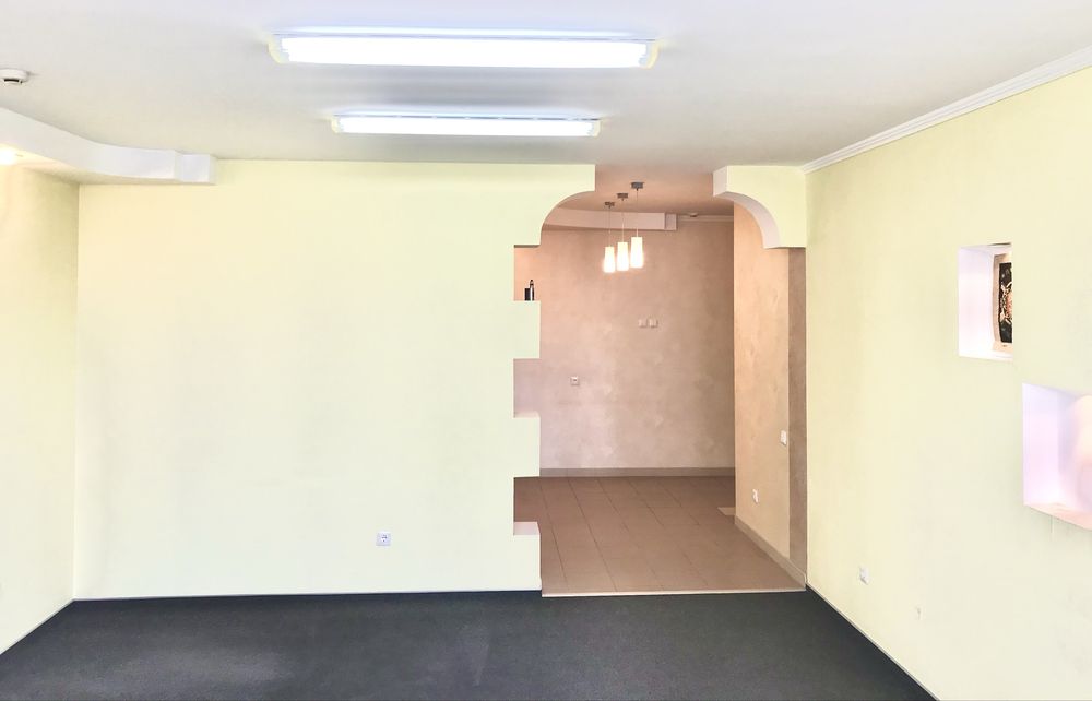 Під салон краси або офіс 100м.кв. Без меблів Метро Позняки