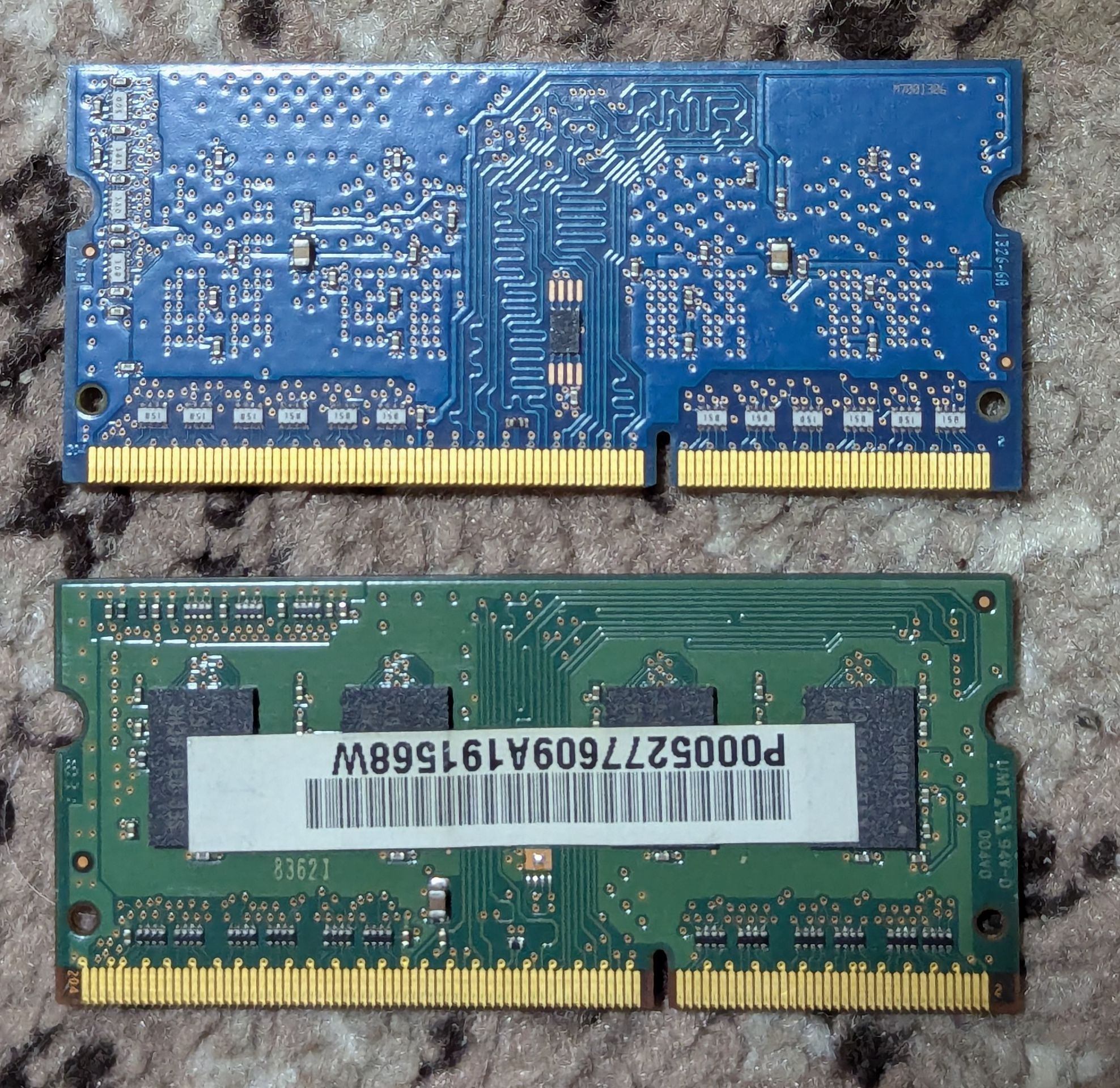 Оперативна пам'ять Samsung Hynix SODIMM DDR3 2GB PC3L-12800 PC3-10600