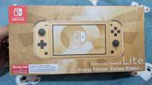 Nintendo switch lite Hyrule edition Dourado