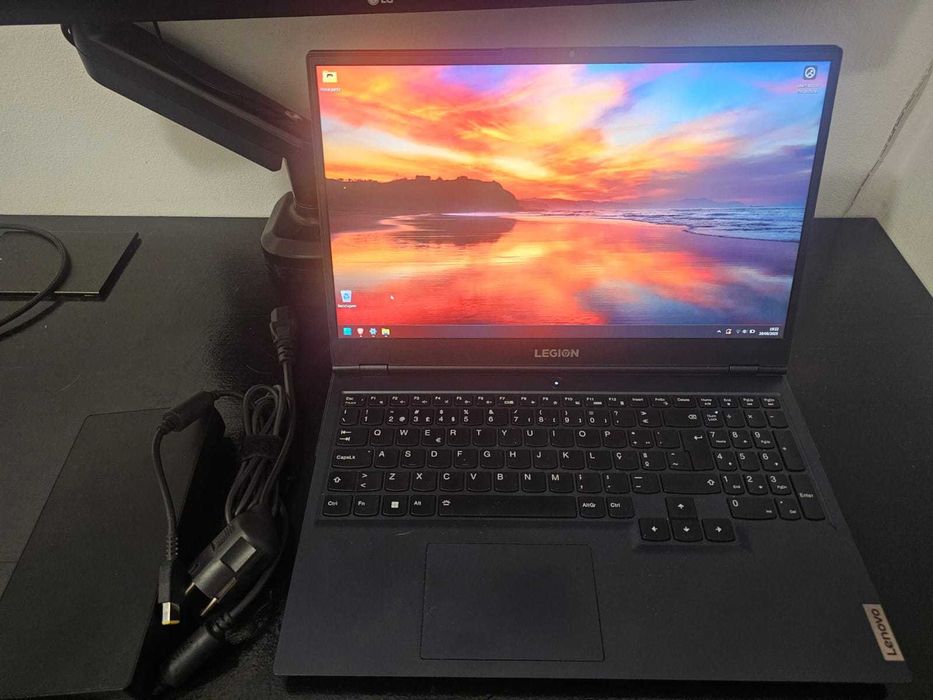 LENOVO Legion 5 15ACH6H  AMD Ryzen 7 5800H - NVIDIA GeForce RTX 3060