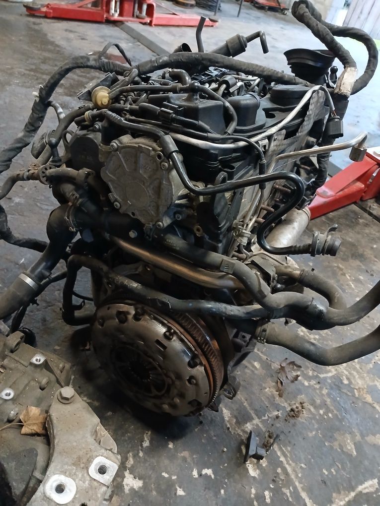 Silnik ceg 2.0tdi z układem paliwowym
