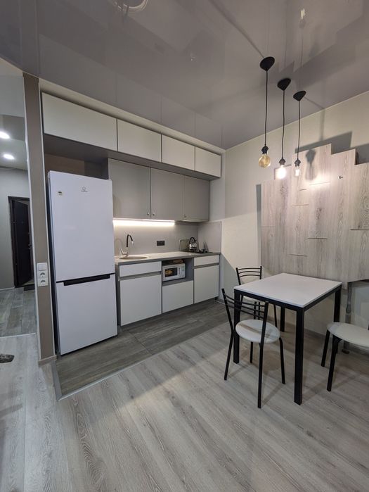 Здам квартиру-студію 40м2  Центр вул. Матвійчука 141