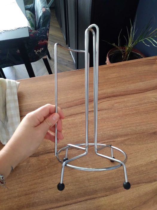 Stojak na ręcznik kuchenny