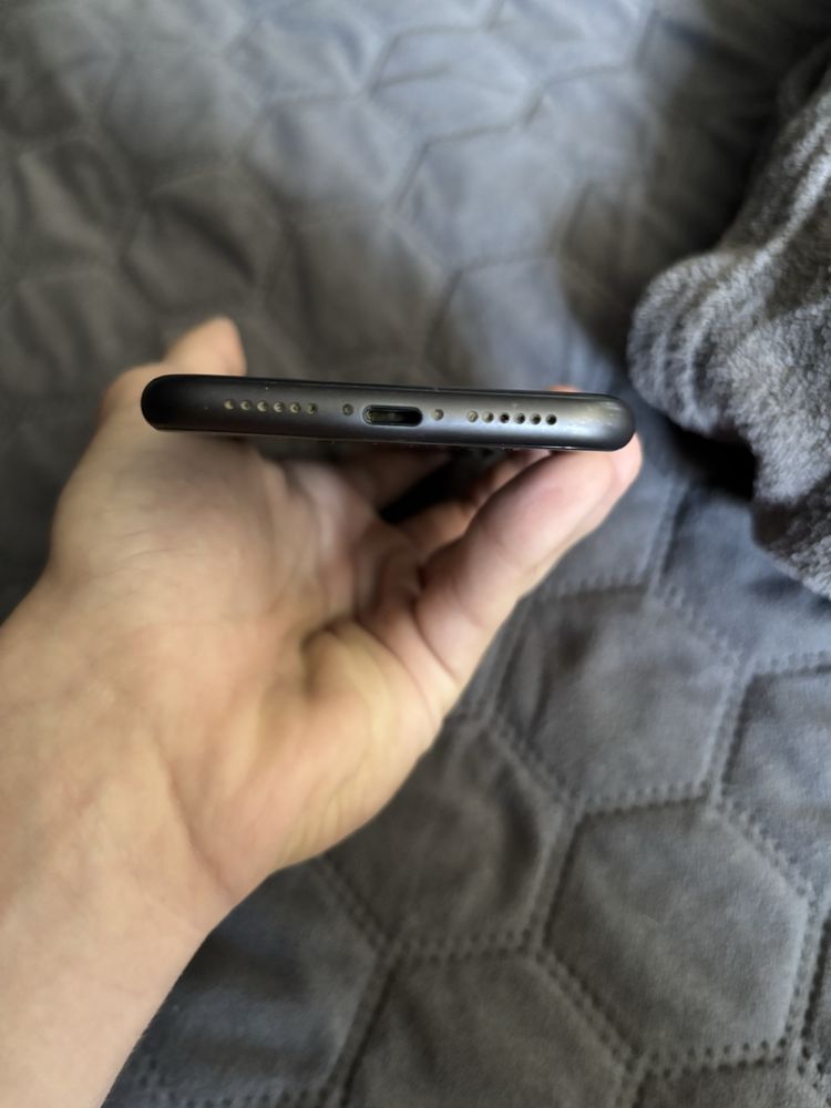 Iphone 11 bez wad