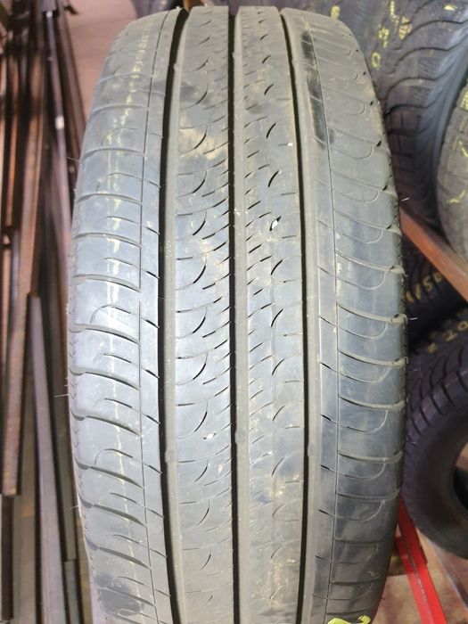 215/60R17C 109/107H  Goodyear EfficientGrip Cargo       L250/100B