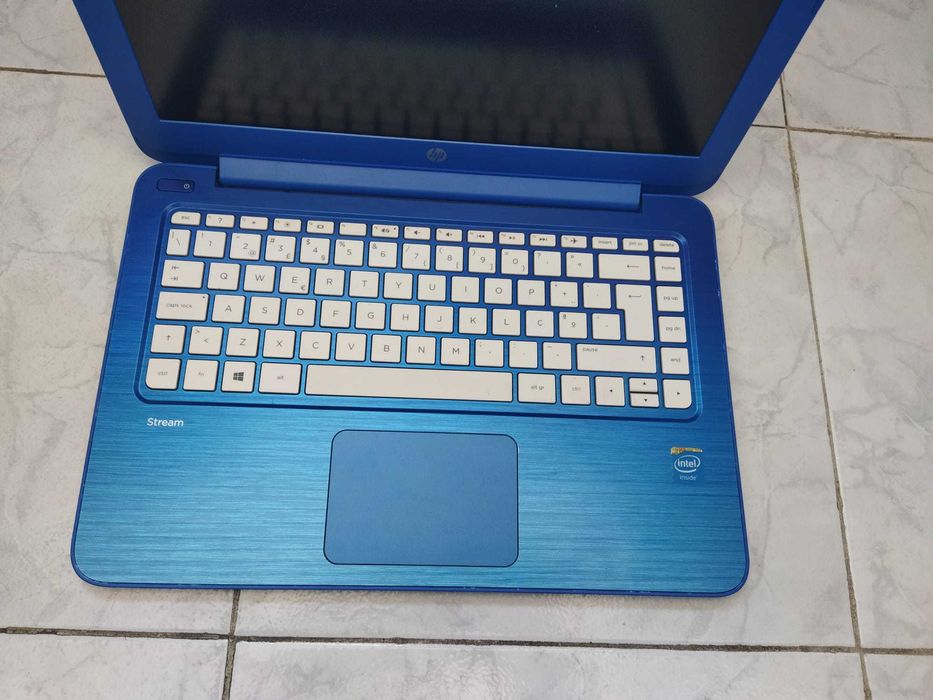 Portátil HP Modelo Stream 13-c100np
