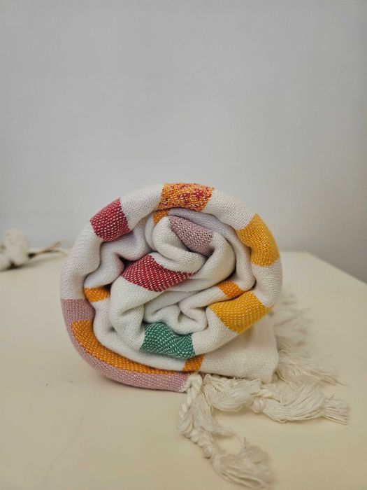 Wielofunkcyjny bawełniany ręcznik Pestemal w kolorowe paski 100x180