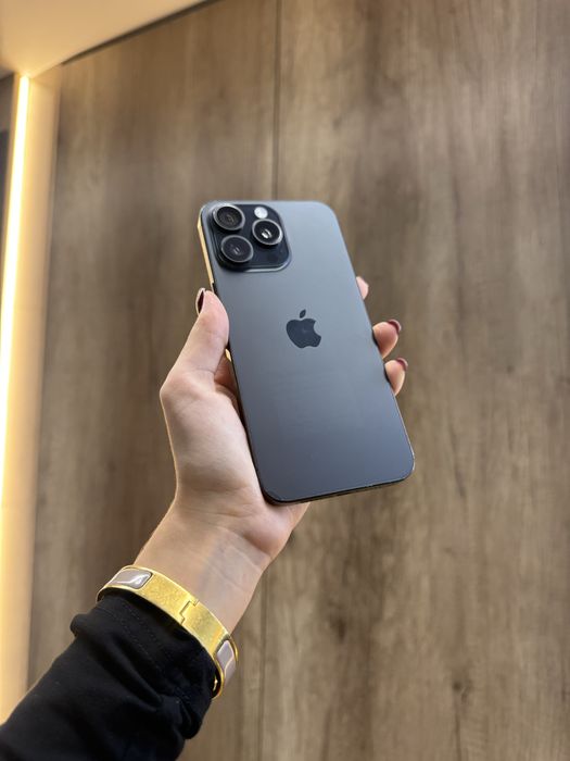 Used IPHONE 15Pro Max 256 Black Titanium Neverlock Костюшка,5 igrand