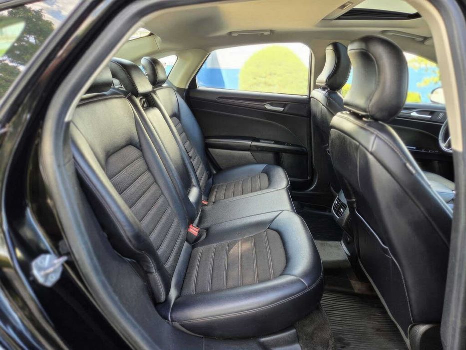 Ford Fusion SE      2018