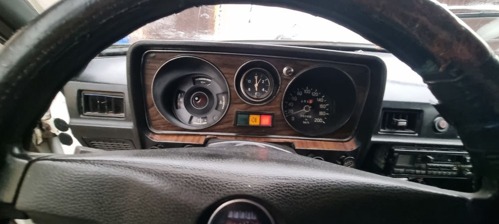 Продам Волгу 2410