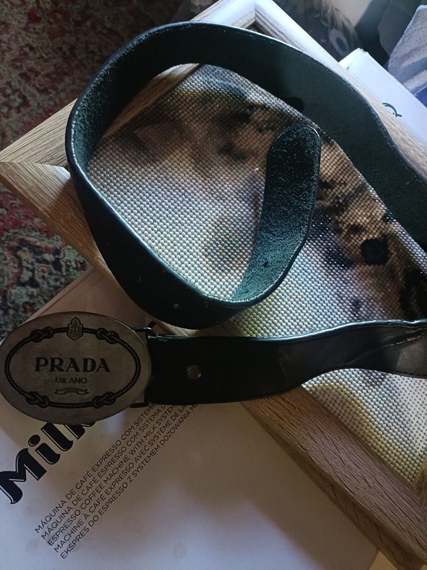 Męski pasek Prada
