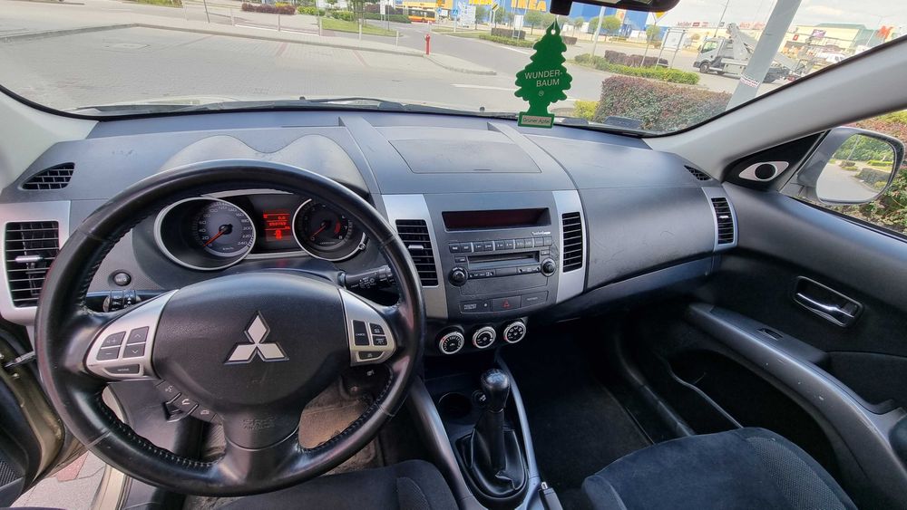 Mitsubishi Outlander II 2.4 MPI 4WD, benzyna, manual
