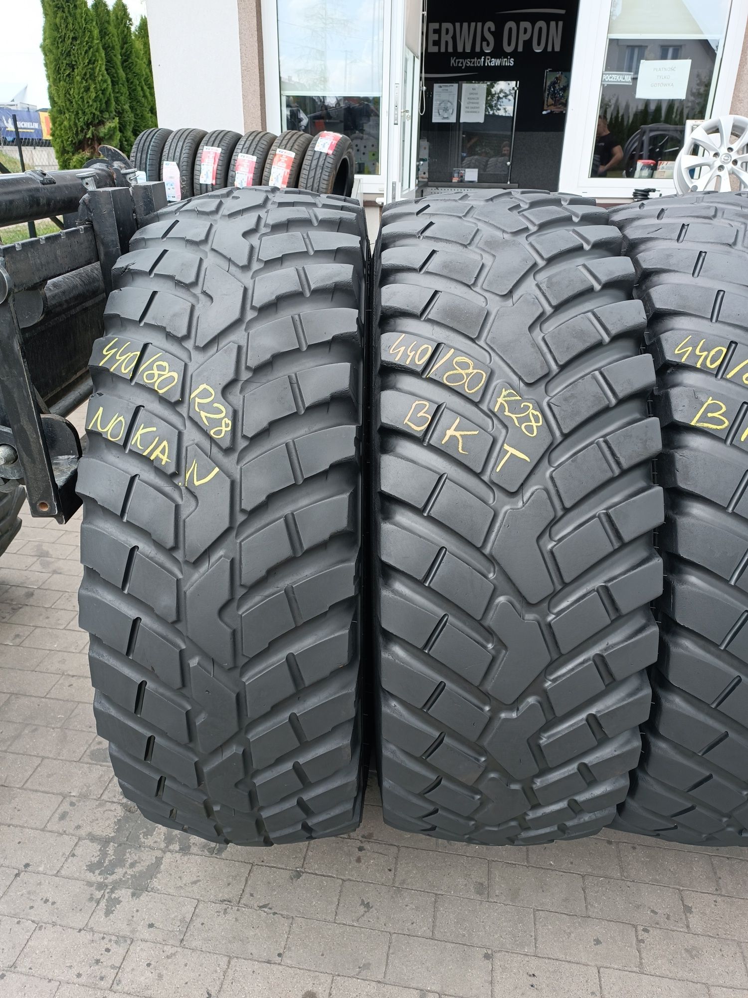 440/80R28 BKT Ride Max IT 696 i Nokian TRI 2