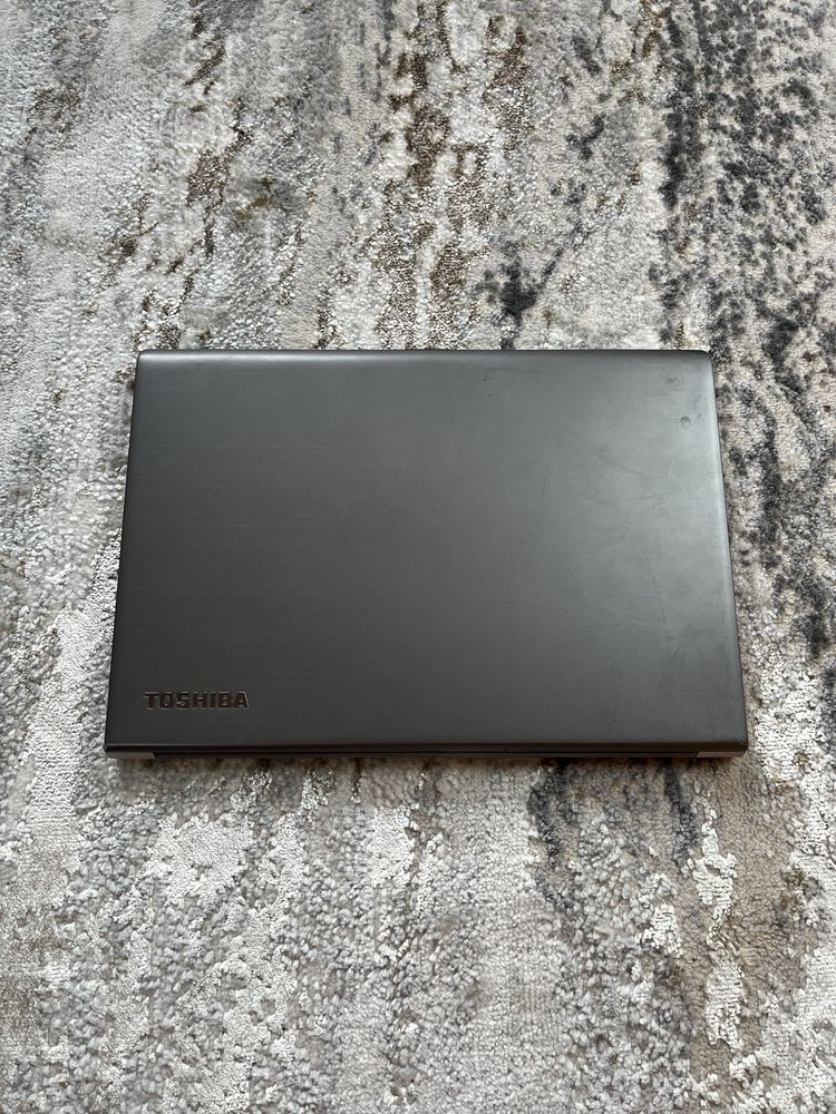 Portátil Toshiba Z40 | i5, 16GB RAM, 128GB SSD | Rápido e Compacto