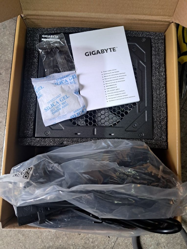 Zasilacz Gigabyte 750w 850w GM
