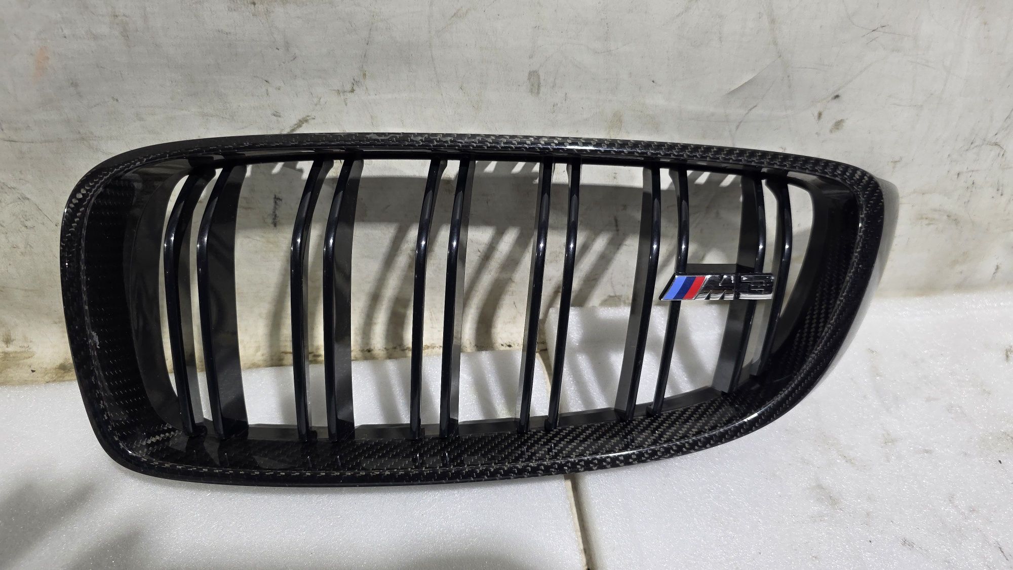 Nerka atrapa lewa bmw m3 m4 karbon CFK f80 f32 f33 f36 f82 f83 carbon