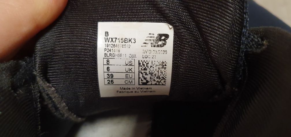Buty damskie NEW BALANCE  WX715v3 rozmiar 39 wkładka 25cm stan na foto