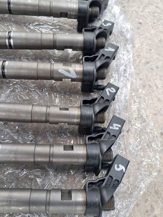 Форсунки 3.0tdi audi vw 0445115037 , 059130277ab