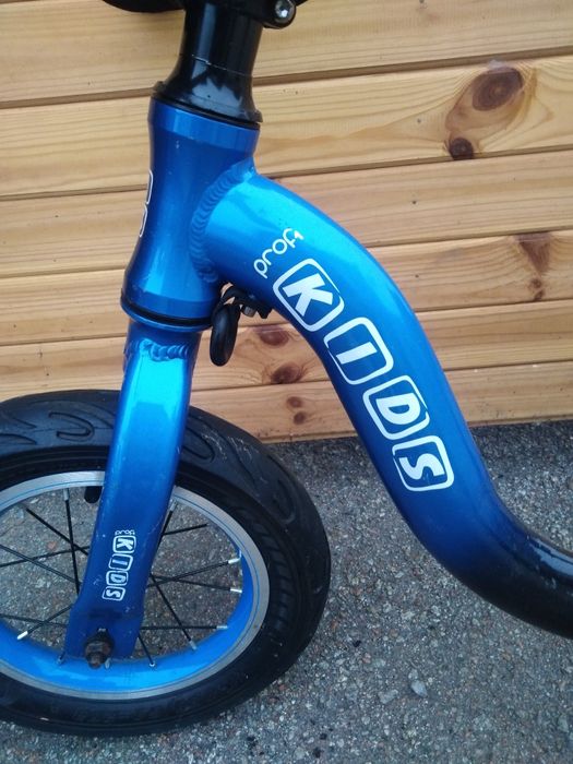 Продам дитячий беговел