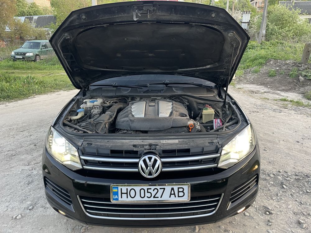 Продам VW Toureg 2011 3.0 дизель