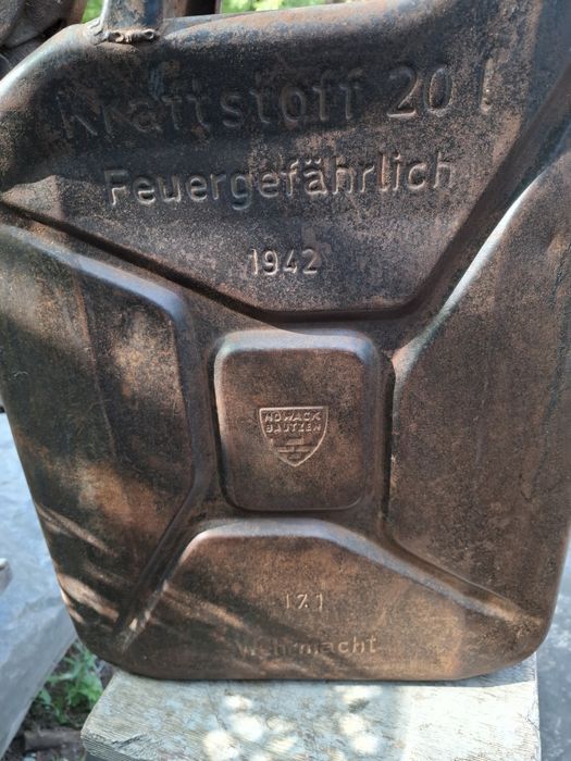 Продам канистру Вермахта. 1942 г.