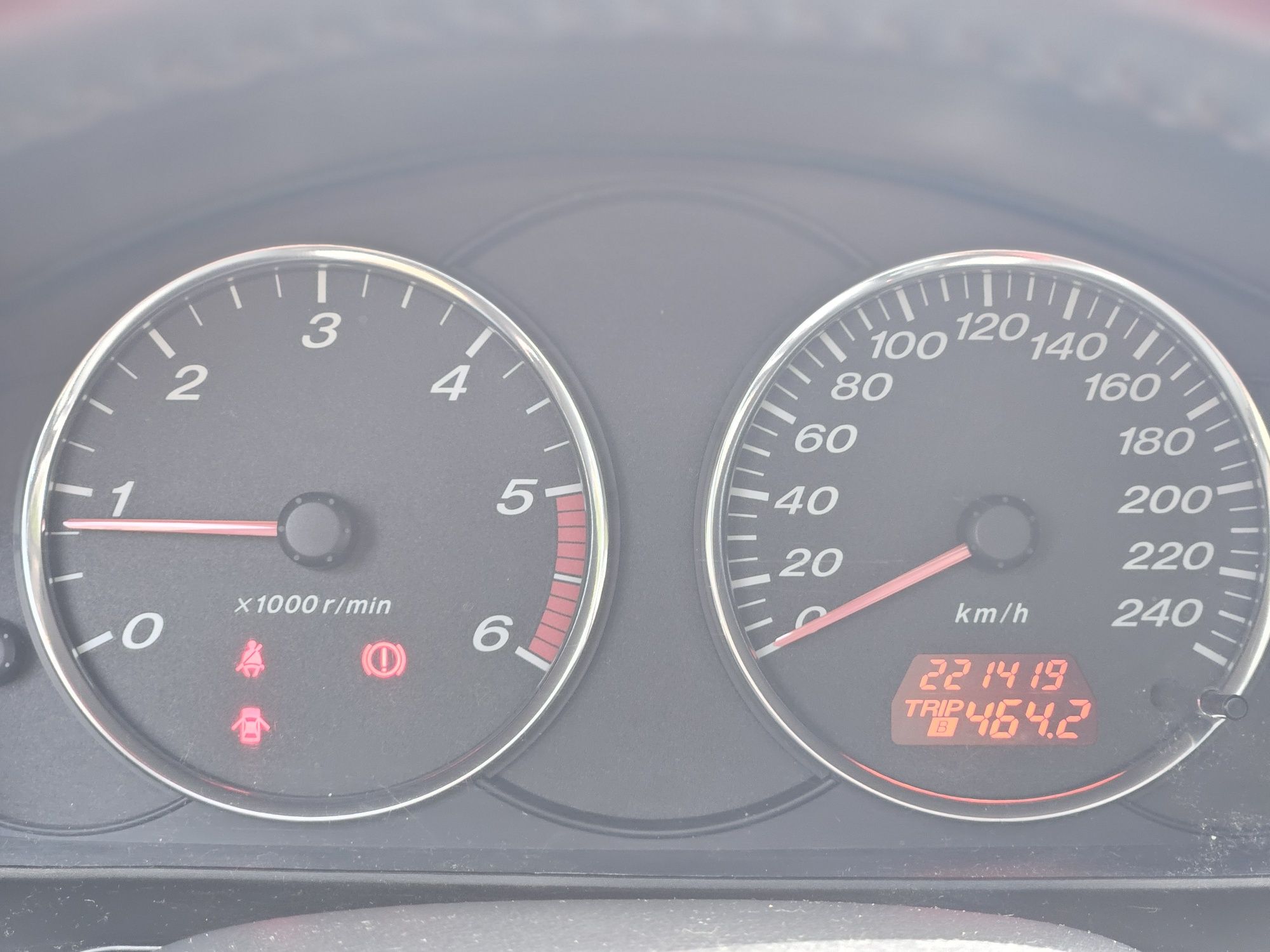 Mazda 6 sw 2.0, 222.000km, ano 2005