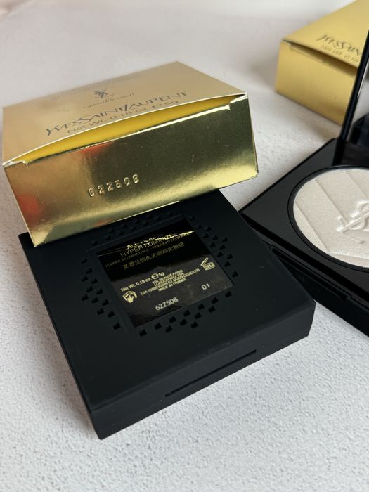 Хайлайтер сяючий YSL 01