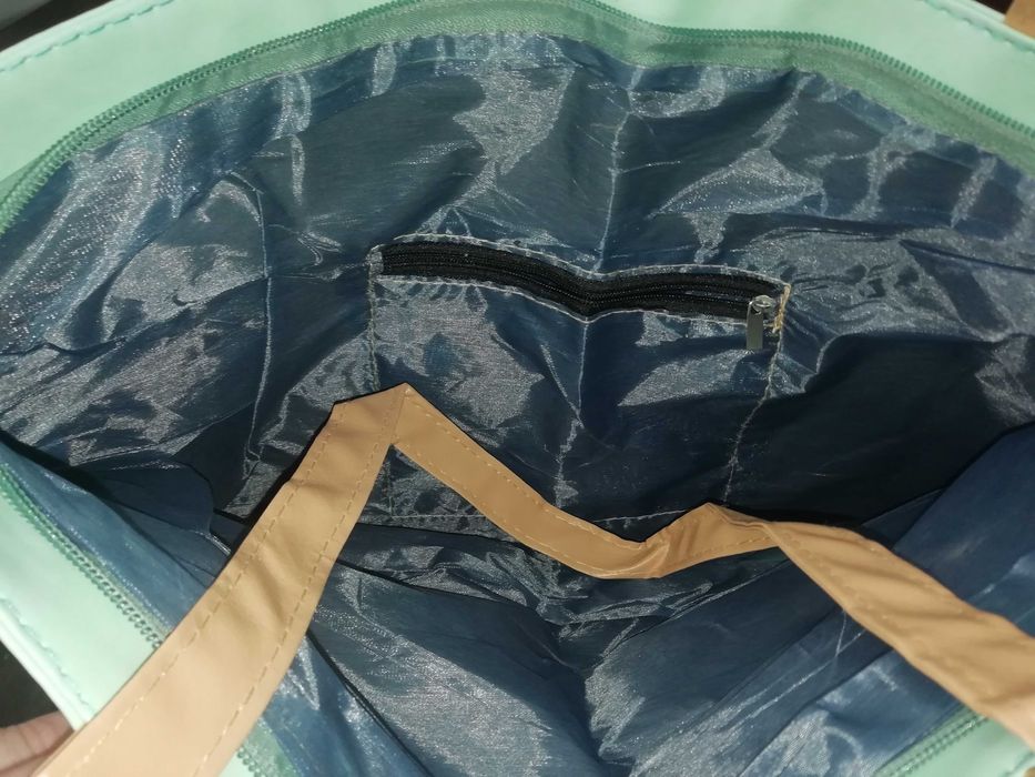 Планшет электронная книга сумка вместительная.