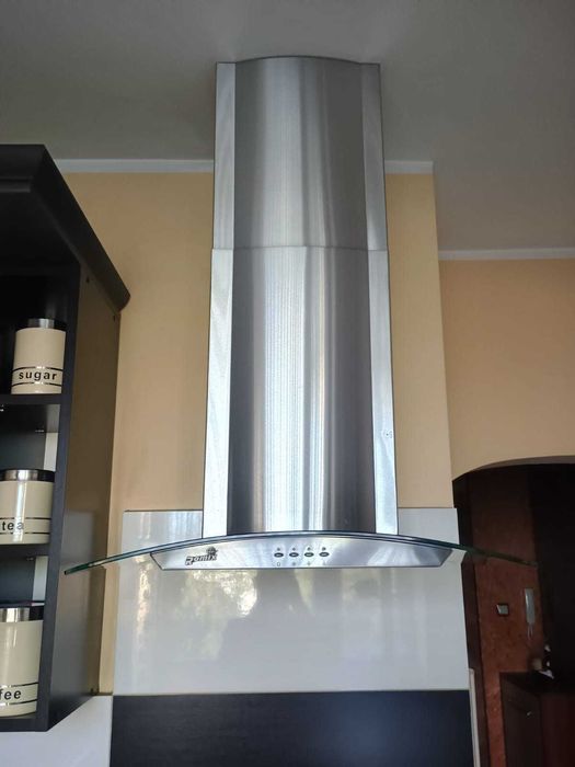 Używana kompletna kuchnia z sprzętem AGD marki Electrolux