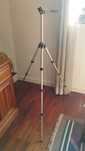 Tripé fotográfico SLIK
Aberto 110cm
Fechado 43cm