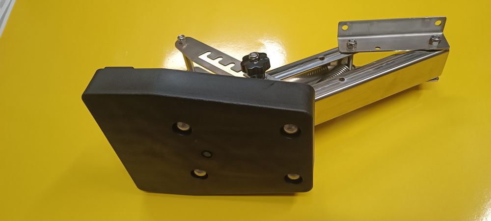 Pantograf do silnika zaburtowego