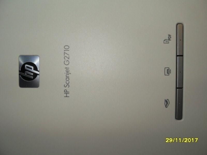 Продам универсальный фотосканер HP  Scanjet G 2710