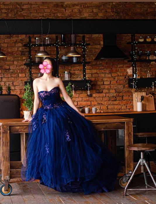 Продам сукні на випускний/фотосесію