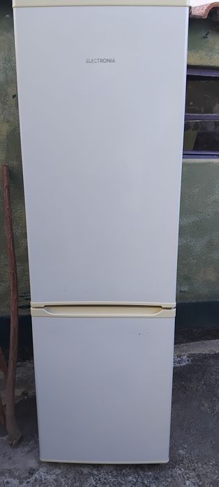 Frigorífico combinado Electronia!