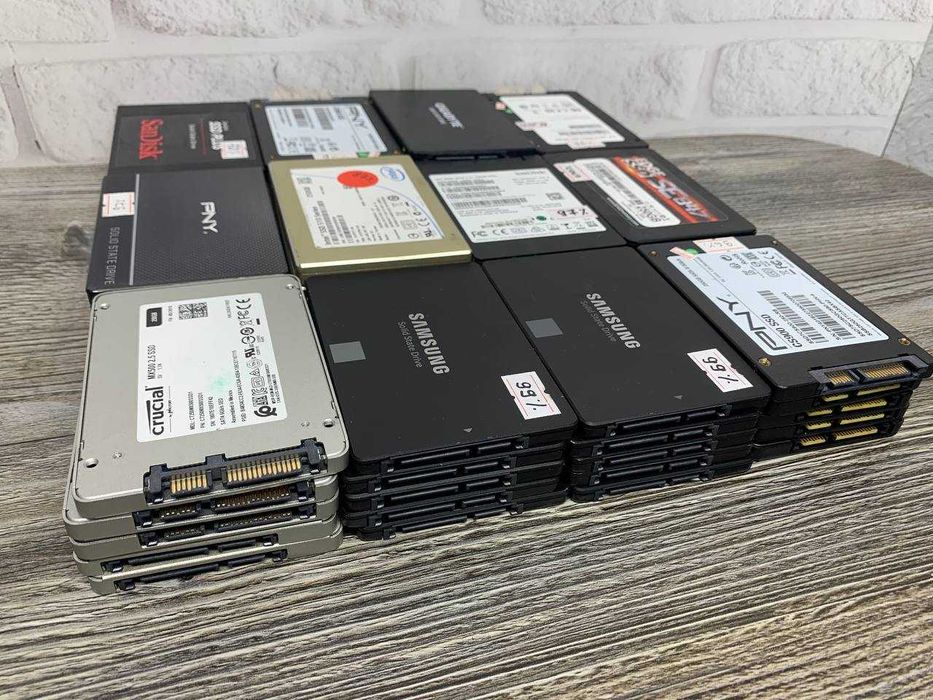 SSD SATA SSD 2.5" 256Гб 256Gb 2.5" ССД