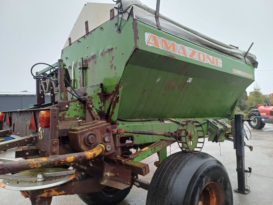 Rozsiewacz Amazone ZG-B 7001