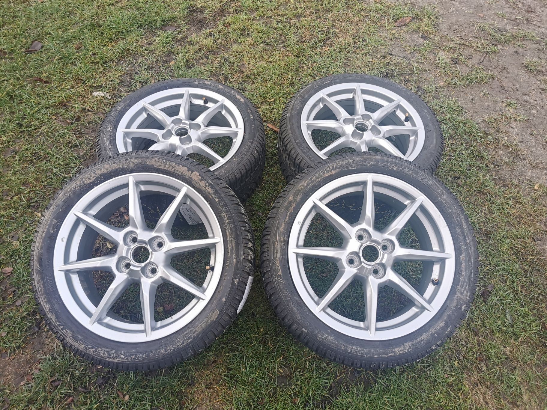 Alufelgi z oponami zimowymi 195/50R16 Mazda mx-5 Dunlop 4x100