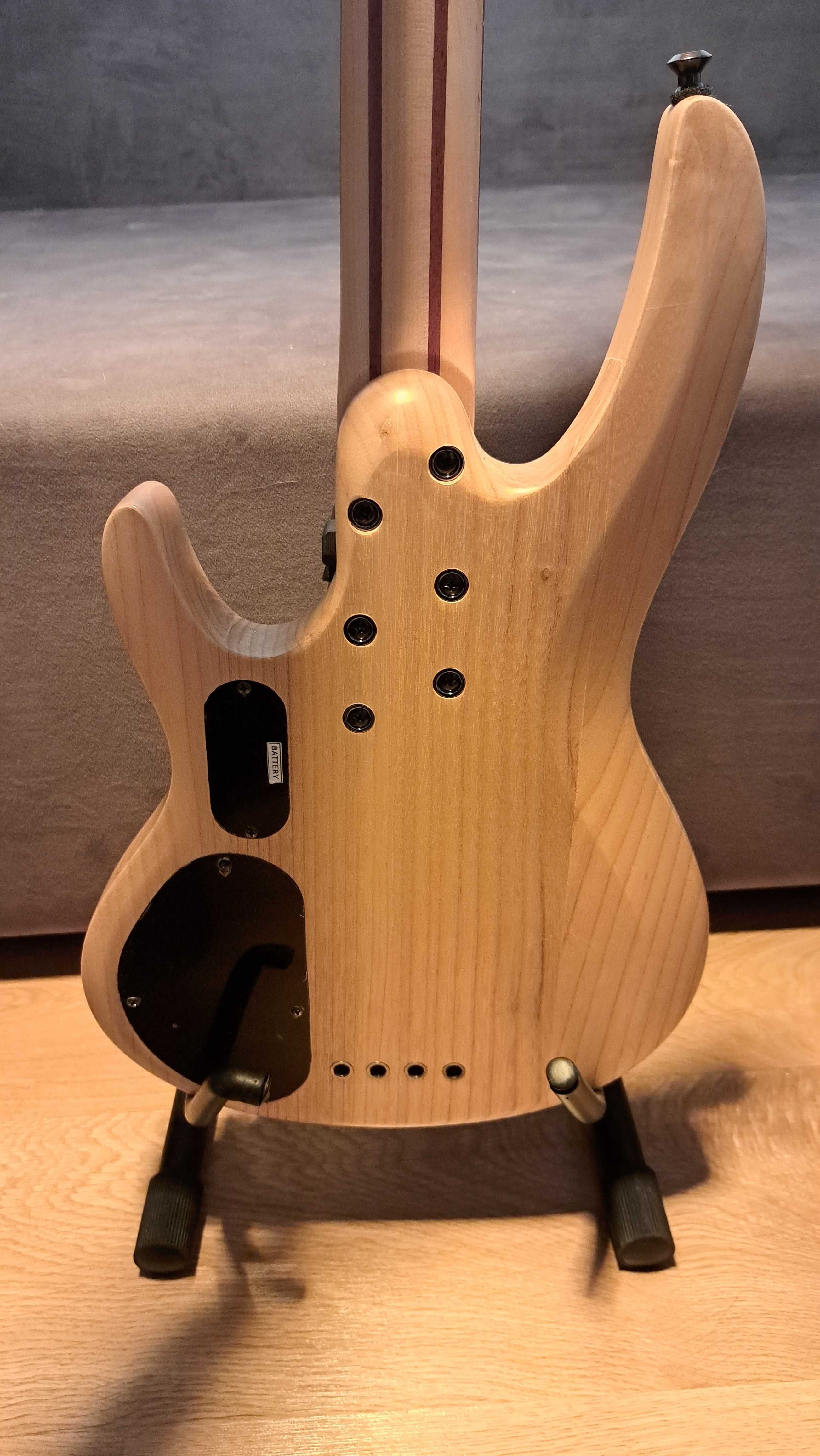 Gitara basowa ESP LTD B-204SM